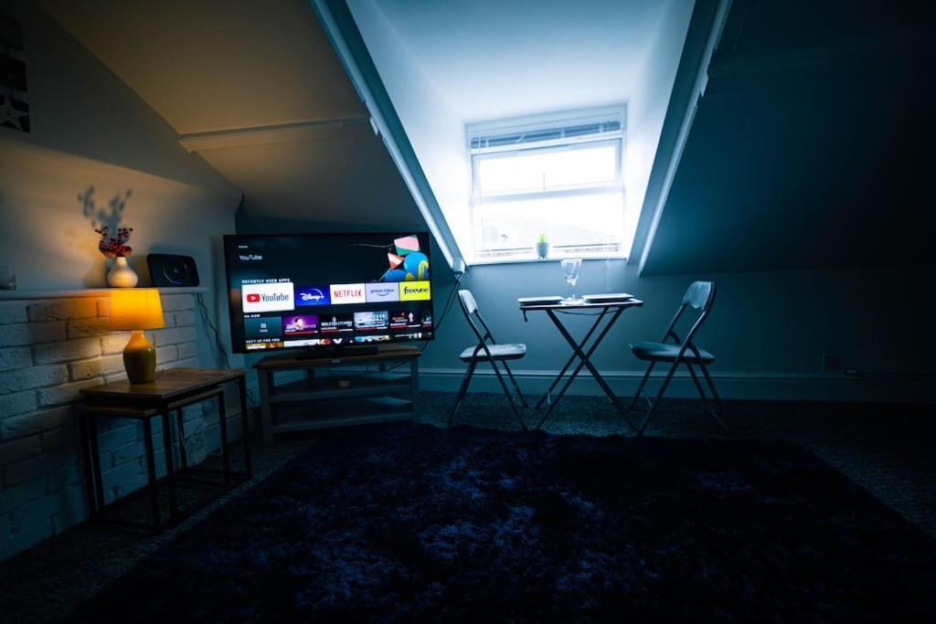 The Beach Suite - Top Floor With Easy Invest Lowestoft Dış mekan fotoğraf